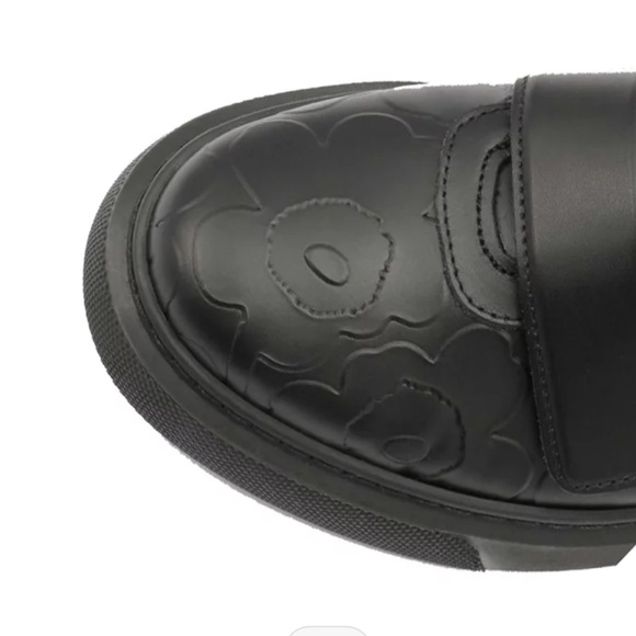 Marimekko Black Leather Rinnekedolla Sneakers - Picture 2 of 10